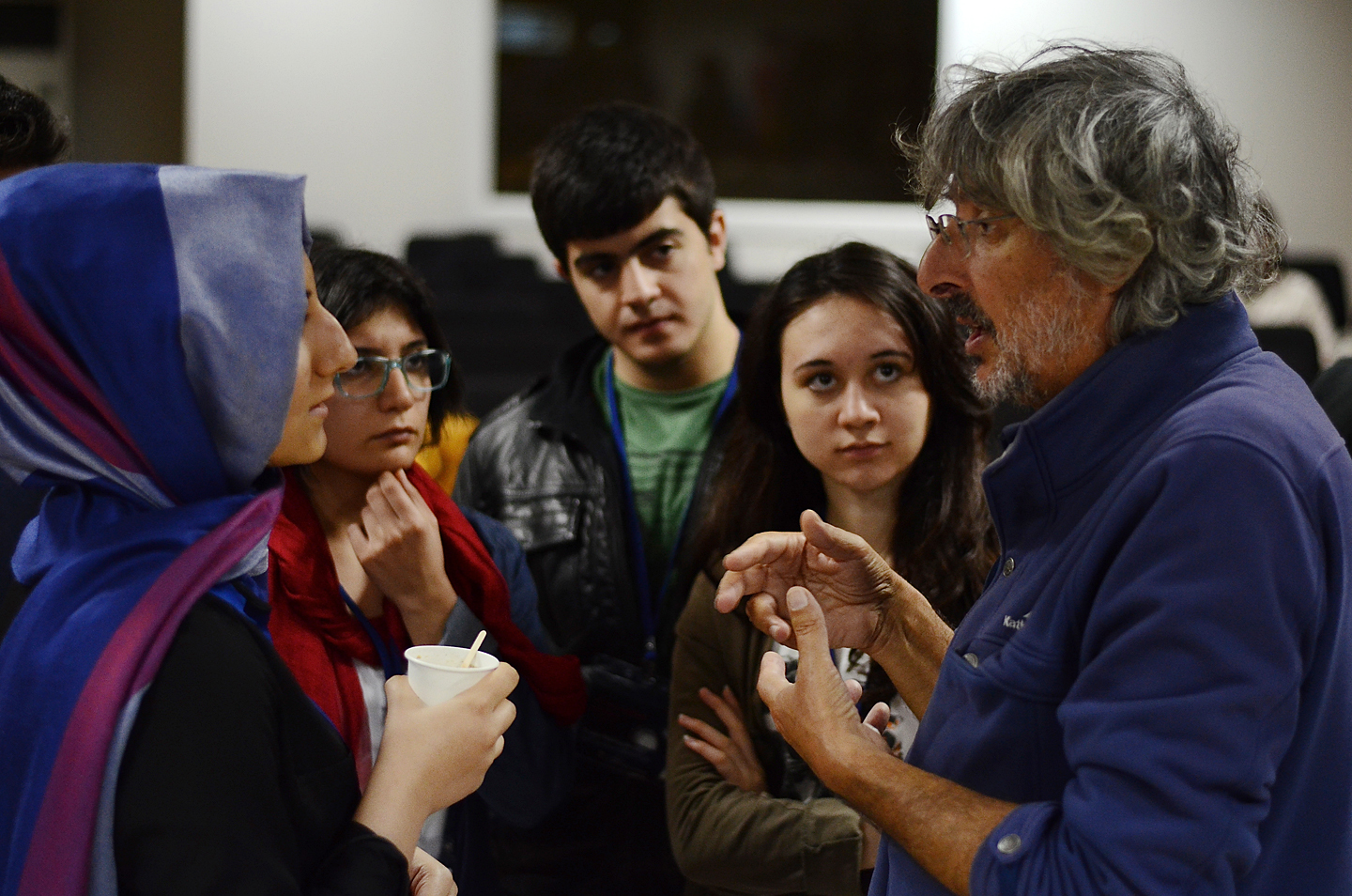 Lesnie teaches a lighting seminar at Itek University in Istanbul in 2014. (AC file photo)