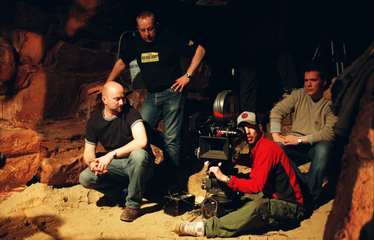McCurdy (behind the camera) lines of a shot while shooting the claustrophobic horror feature. Observing are (from left), director Neil Marshall, stunt coordinator Jim Dowdall and 1st AD Jack Ravenscroft.
